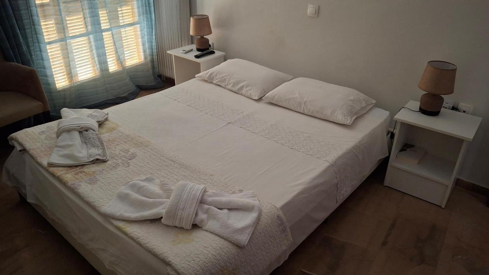 Nafpaktos Apartment And Studios In Port Exterior photo
