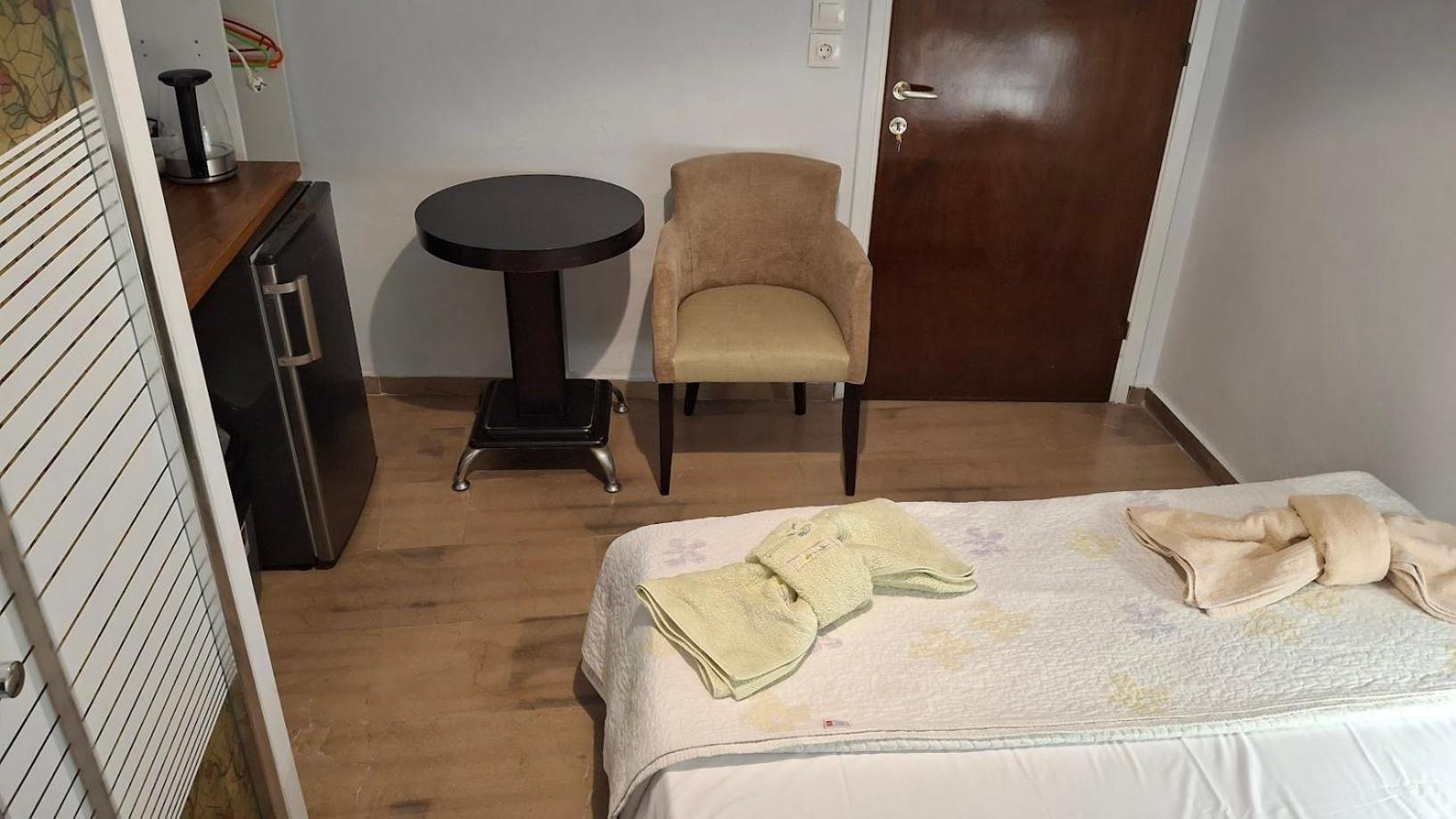 Nafpaktos Apartment And Studios In Port Room photo